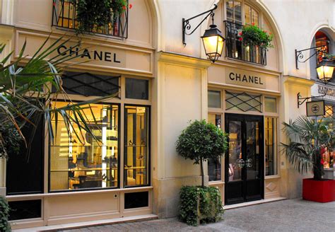 chanel stores in paris france